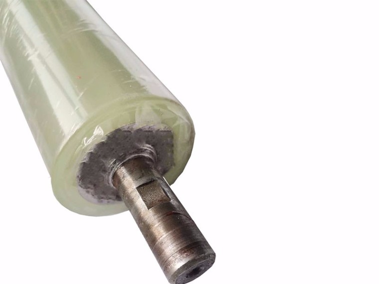 輸送機上的包膠滾筒有什么作用？