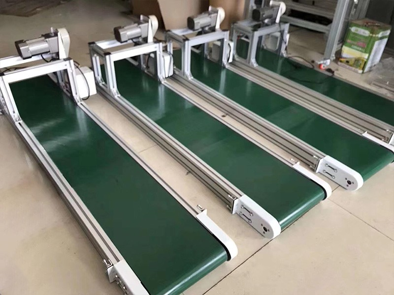 微型輸送機,小型輸送機